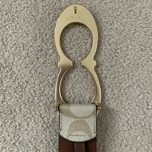 EUC COACH 38mm KISS C SIG PVC/Leather Womens Light Khaki/ Gold Belt Sz M - Picture 6 of 8